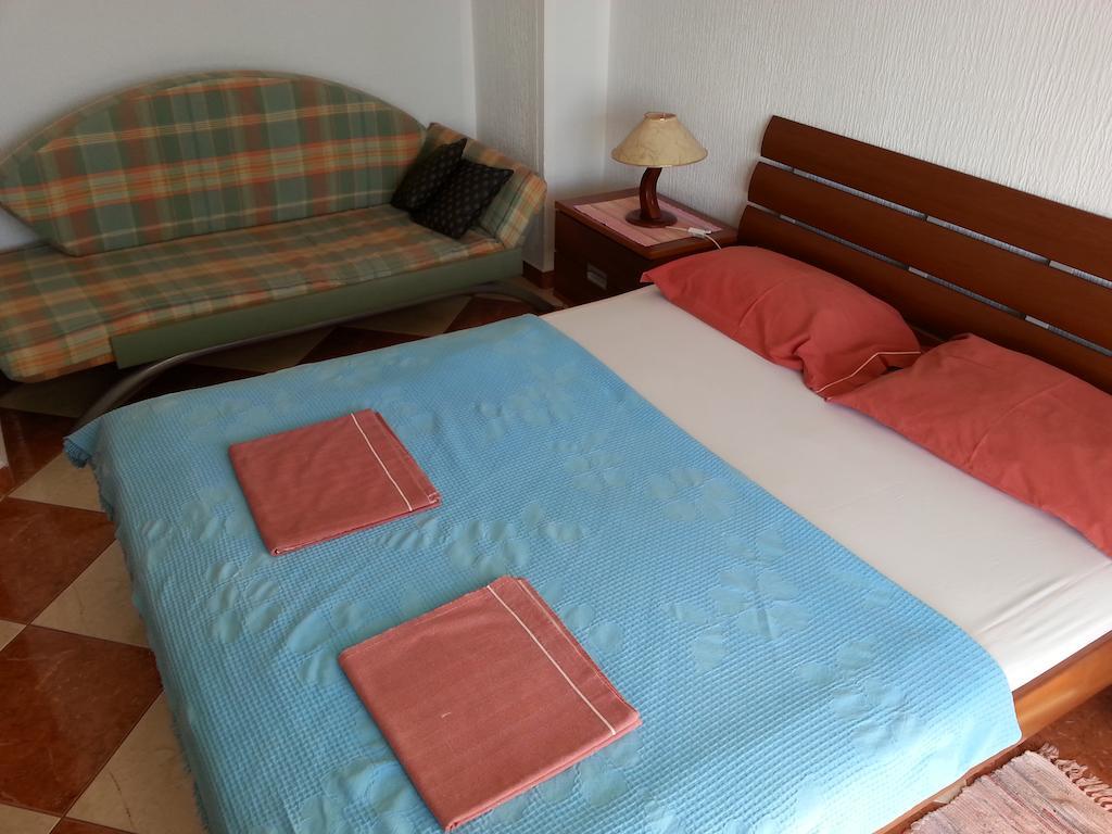 Apartments Stevo Nikocevic بار المظهر الخارجي الصورة