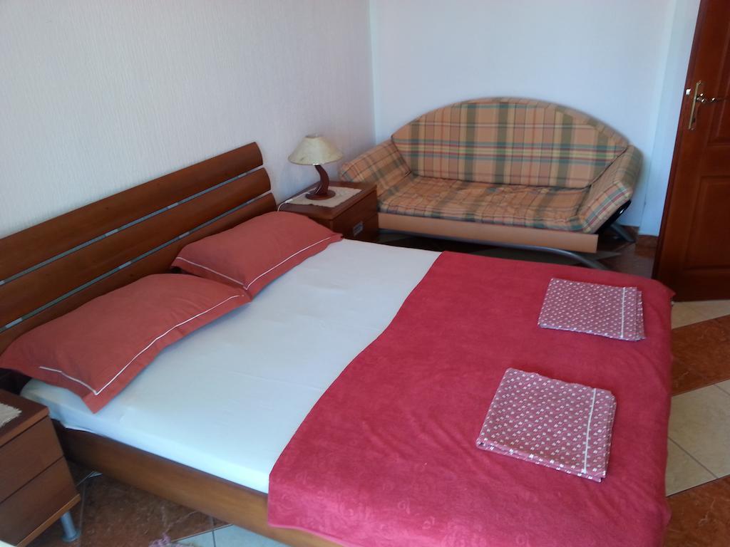 Apartments Stevo Nikocevic بار الغرفة الصورة