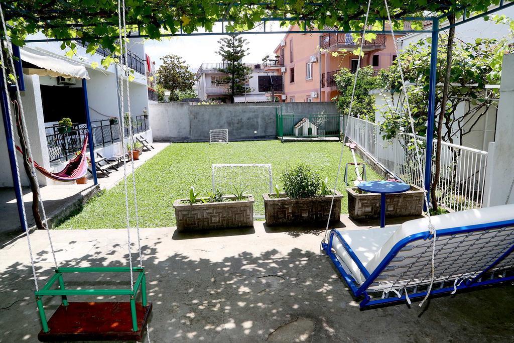 Apartments Stevo Nikocevic بار المظهر الخارجي الصورة