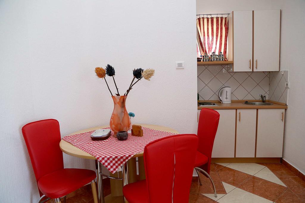 Apartments Stevo Nikocevic بار المظهر الخارجي الصورة