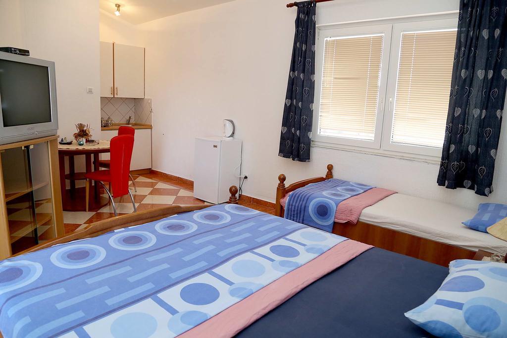 Apartments Stevo Nikocevic بار المظهر الخارجي الصورة