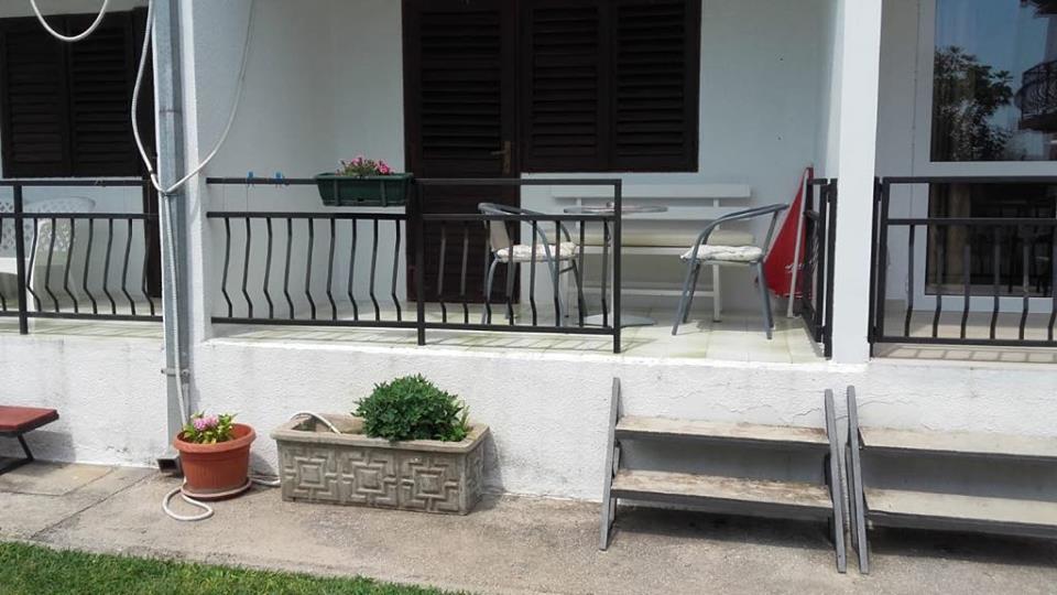 Apartments Stevo Nikocevic بار المظهر الخارجي الصورة